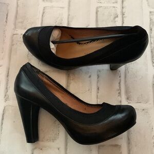 Chinese Laundry Black leather upper shoes. Size 7 New (please see comments)